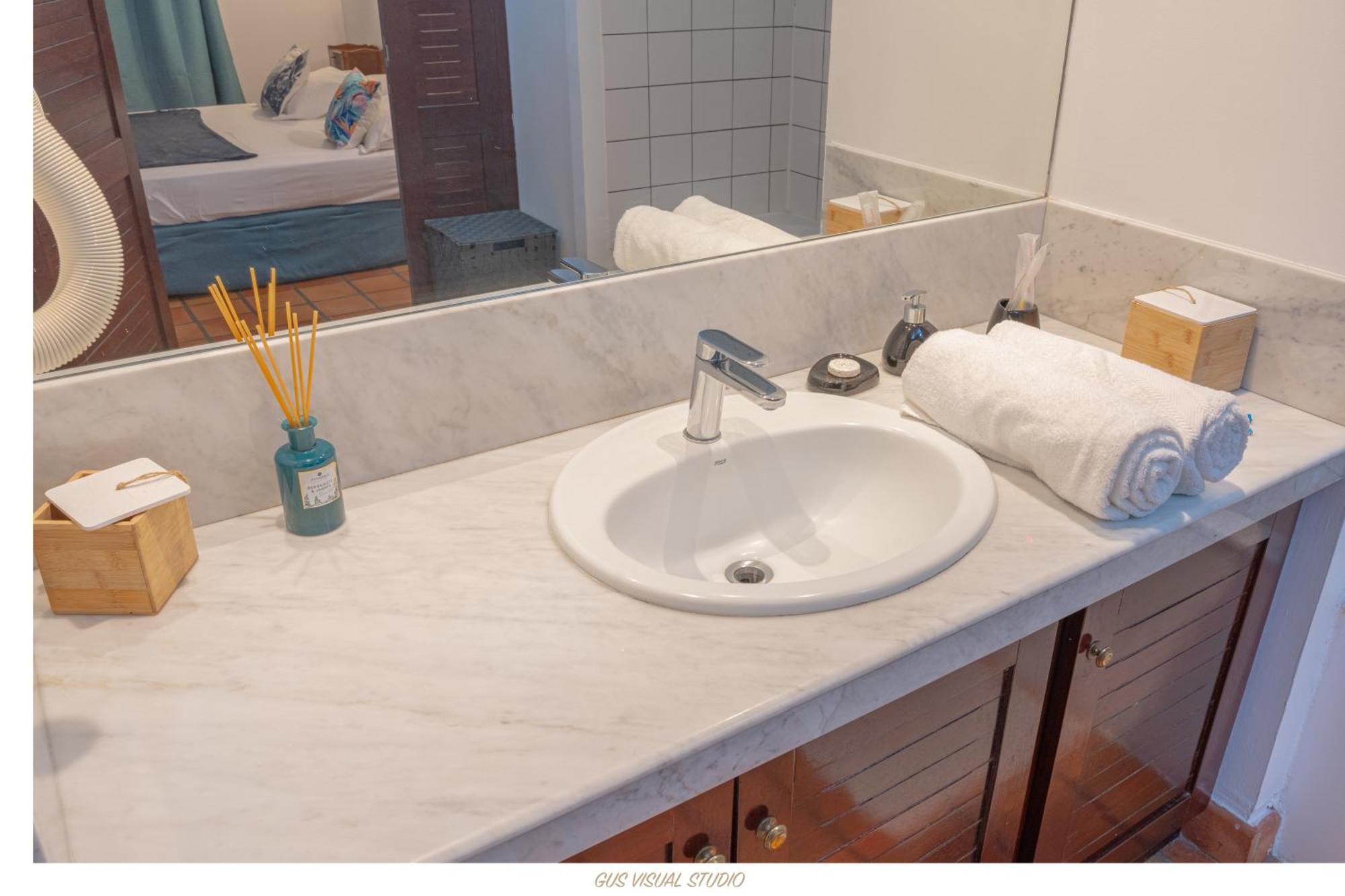 Location Saisonniere Tartane 238 Apartment La Trinite Exterior photo